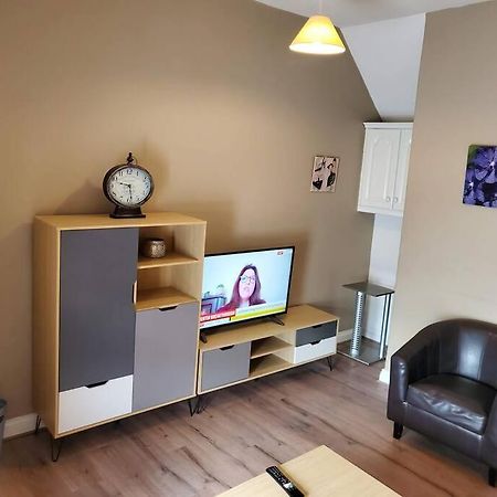 Apt. 2 - Town Centre Apartment Bagenalstown Exteriör bild