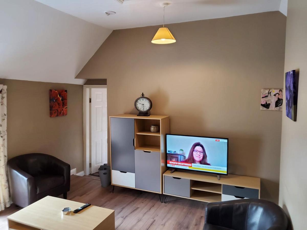 Apt. 2 - Town Centre Apartment Bagenalstown Exteriör bild